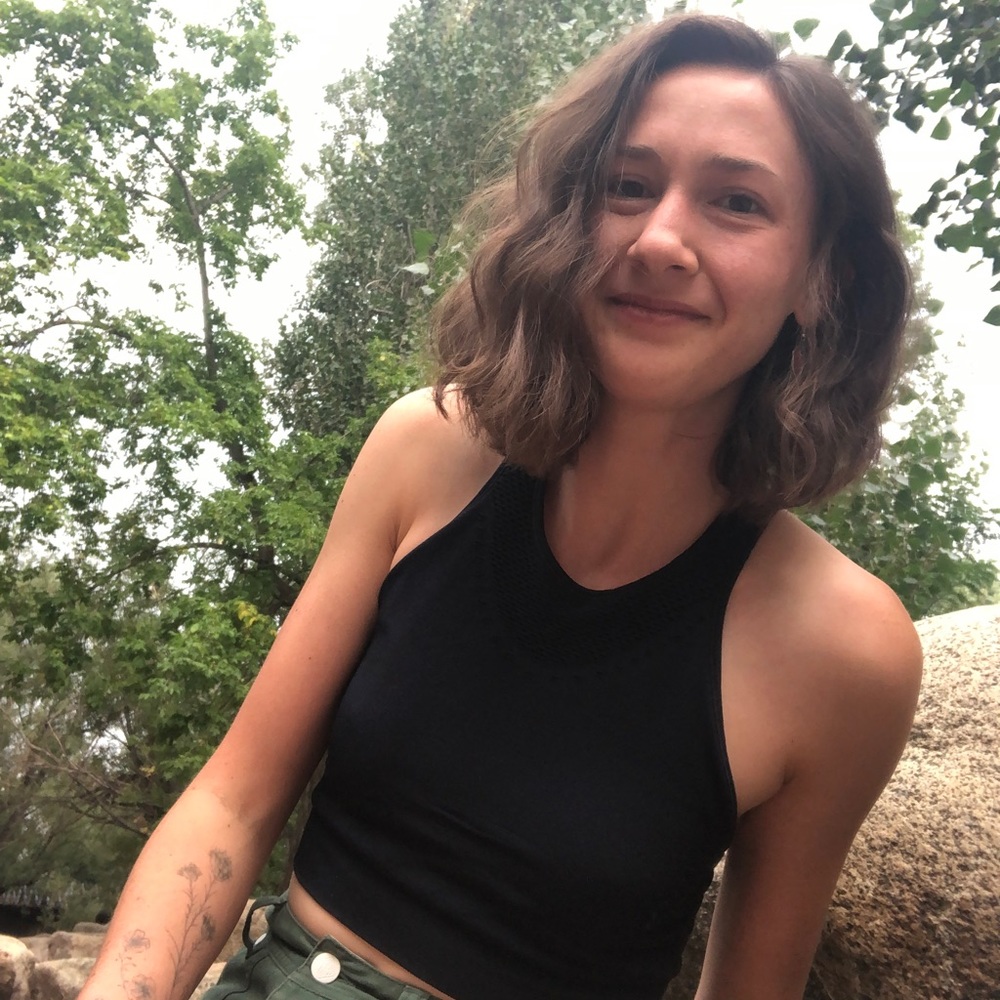 Meet your Posher, Tori.